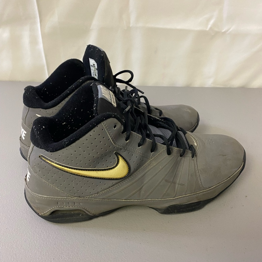 Nike Air Visi Pro 2 - Men’s Size 13